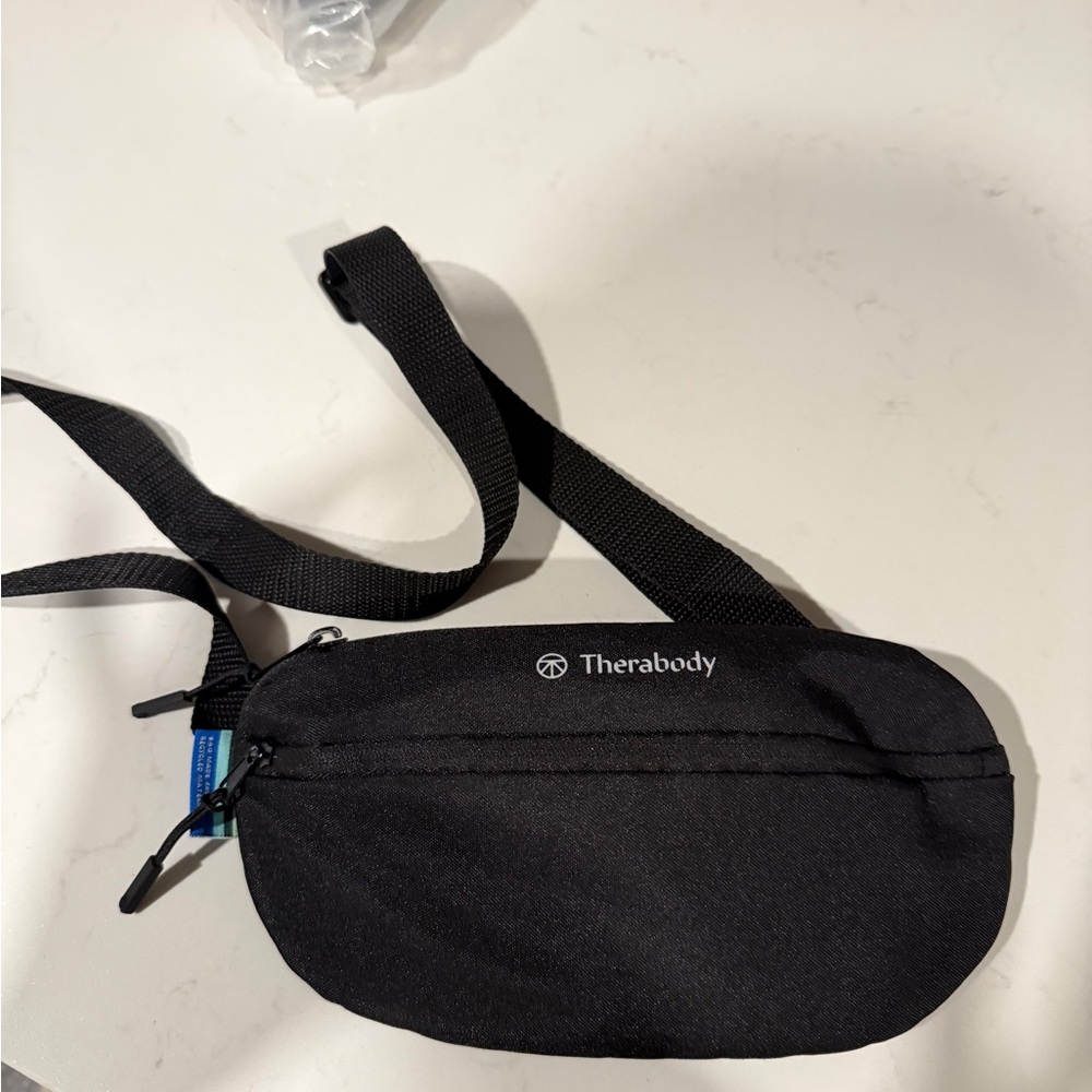 Therabody Black Belt Bag